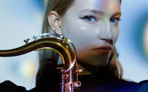 EMMA RAWICZ CHROMA