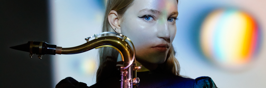 EMMA RAWICZ CHROMA