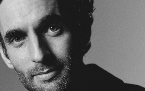 JULIAN LAGE