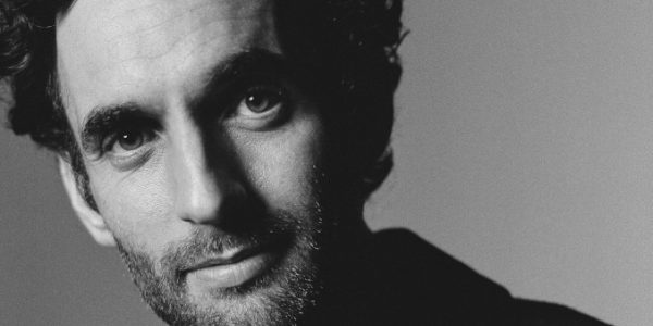 JULIAN LAGE