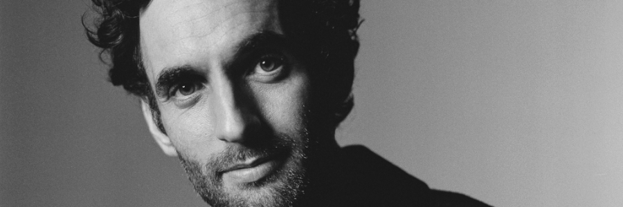 JULIAN LAGE